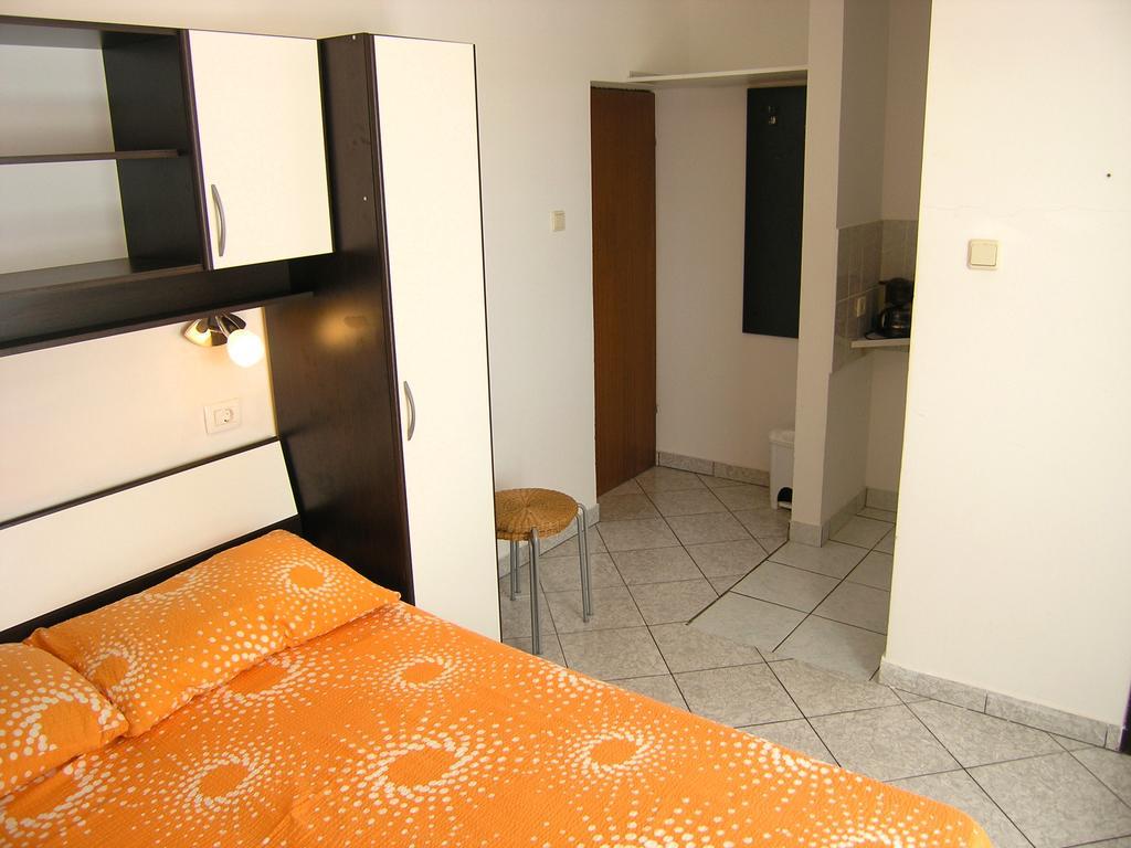 Apartments Murgic Krk Town Exterior photo